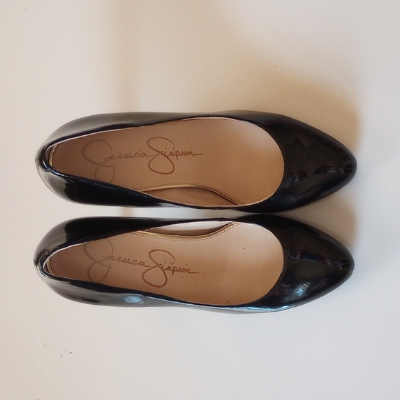 Jessica Simpson heels - Picture 1 of 4